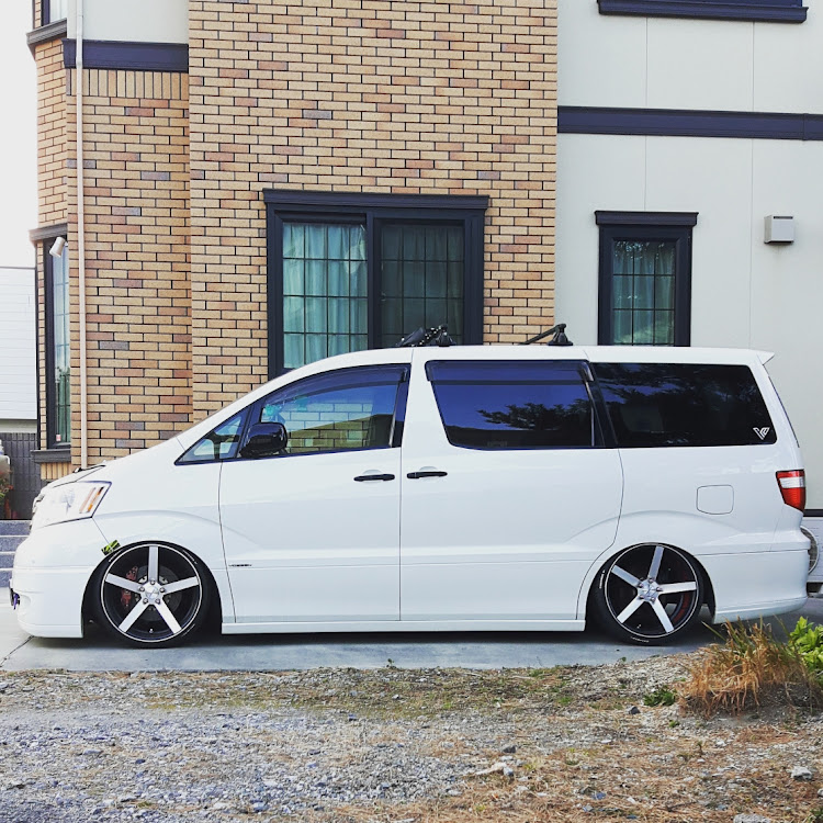 アルファードのvossen・#10アルファード・VANKultureに関するカスタム事例の投稿画像1枚目