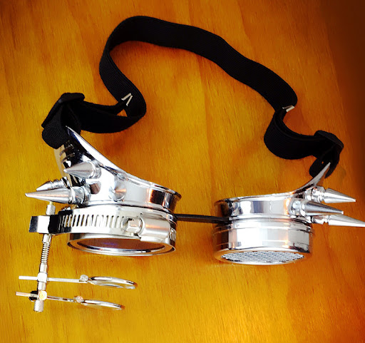 Title 16, Halloween Cosplay Party Goggles Athletic Glasse...