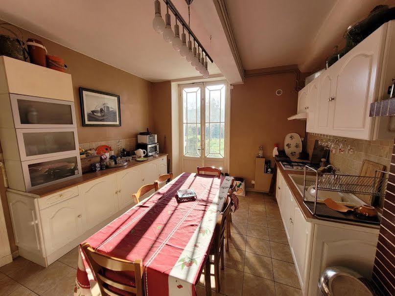 Vente maison 8 pièces 287 m² à Valence-sur-baise (32310), 210 000 €