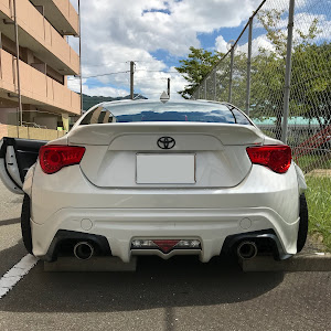 86