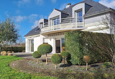 Maison avec jardin et terrasse 1