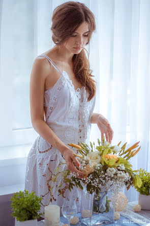 Fotógrafo de casamento Yulya Ilchenko (anikva). Foto de 8 de julho 2016