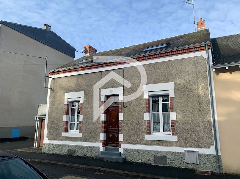 Vente maison 6 pièces 102.5 m² à Chateauroux (36000), 155 000 €