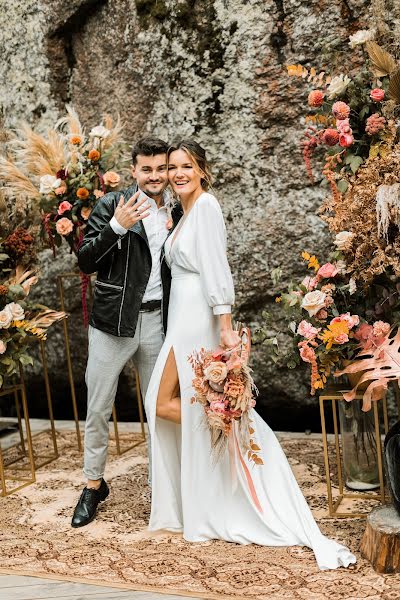 Wedding photographer Aleksandra Delovaya (nofunnybusiness). Photo of 19 February 2021