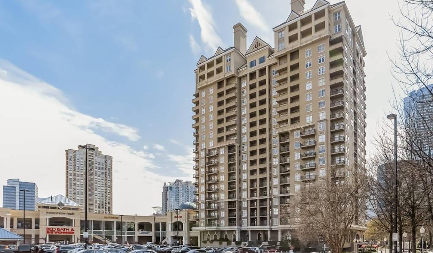 Apartment with pool Atlanta