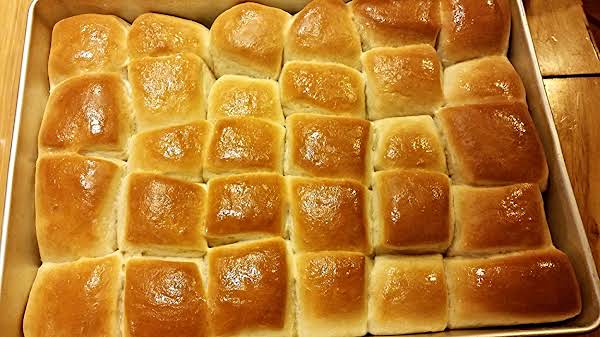 1 Hour Yeast Dinner Rolls_image