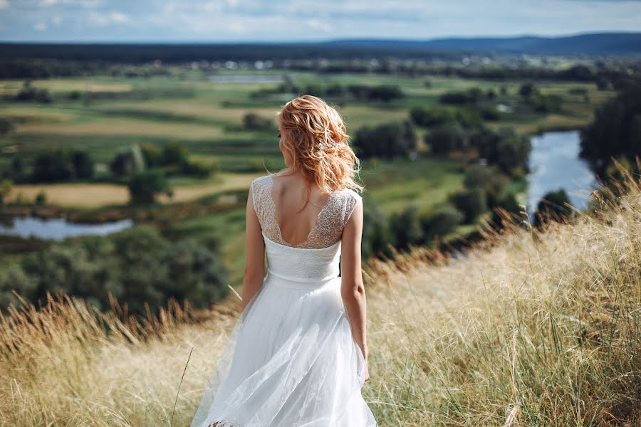 Wedding photographer Yaroslav Belousov (yarbel). Photo of 6 February 2017