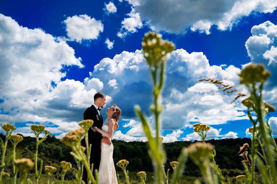 Fotografer pernikahan Laurentiu Nica (laurentiunica). Foto tanggal 3 Juni 2019