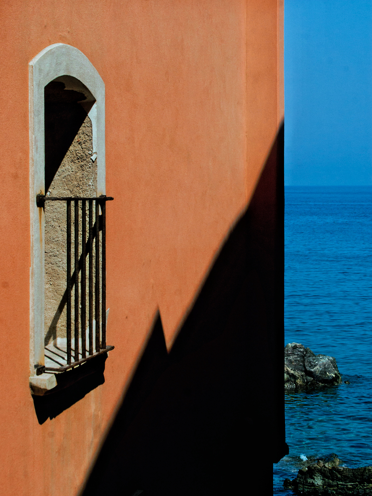 Una porta finestra a chianalea di scilla di Fiorenza Aldo Photo