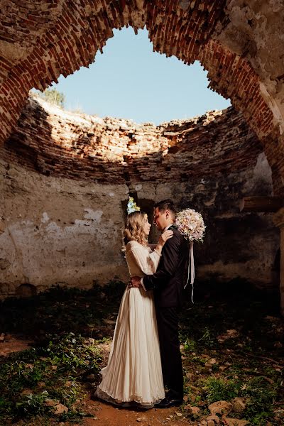 Bryllupsfotograf Marian Matalica (artisticmedia). Bilde av 21 oktober 2022