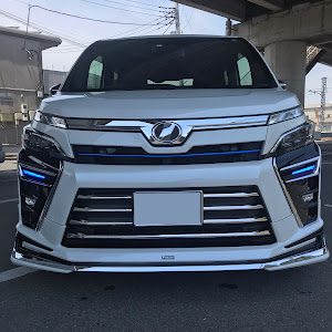 ヴォクシー ZRR80W