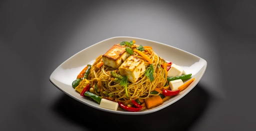 Paneer Hakka Noodles