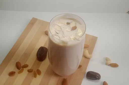 Apple Banana Dry Fruit Milkshake [250 Ml]