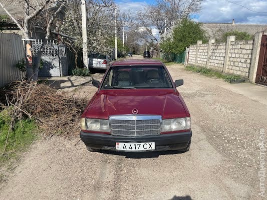 продам авто Mercedes 190 190 (W201) фото 4