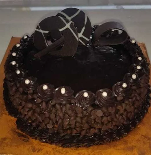 Choco Chips Truffle Cake