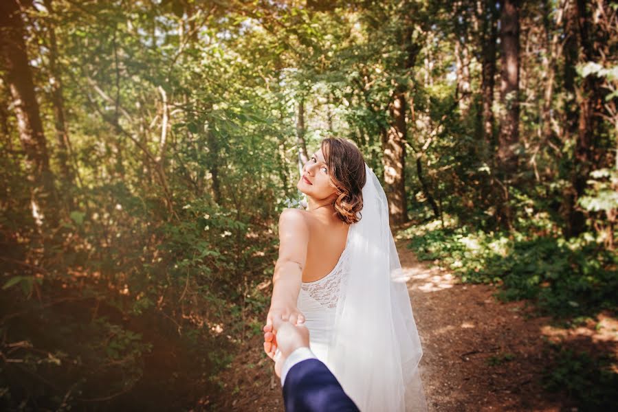 Wedding photographer Petia Emilova (smailka). Photo of 21 October 2020