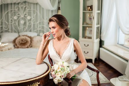 Wedding photographer Alena Dolgopolova (alenainsolence). Photo of 13 April 2018