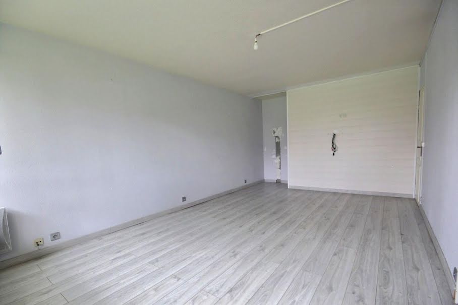 Vente appartement 4 pièces 86 m² à Montigny-le-Bretonneux (78180), 229 500 €