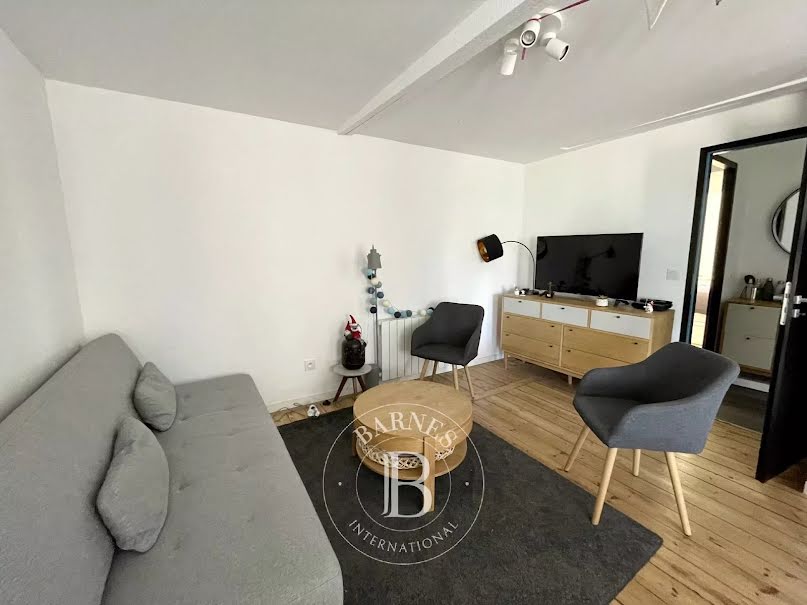 Location meublée appartement 3 pièces 50.1 m² à Lille (59000), 1 450 €