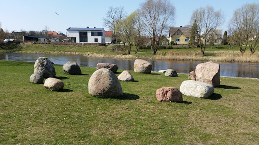 Little Stonehenge