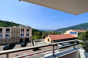 appartement à Châteauneuf-Grasse (06)