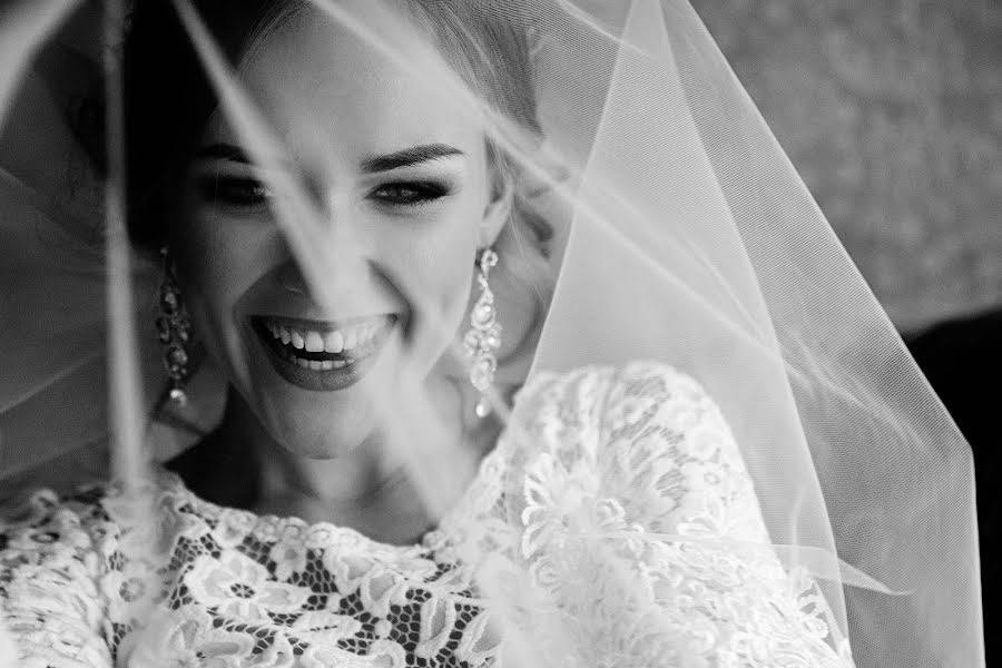 Wedding photographer Ekaterina Andronova (andronova). Photo of 17 September 2016