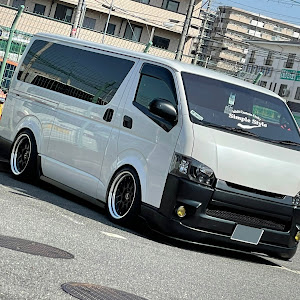 ハイエースバン GDH201V