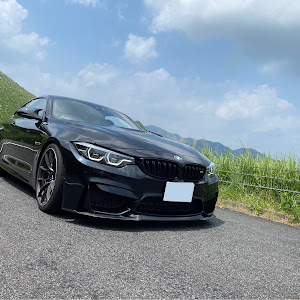 M4 クーペ F82