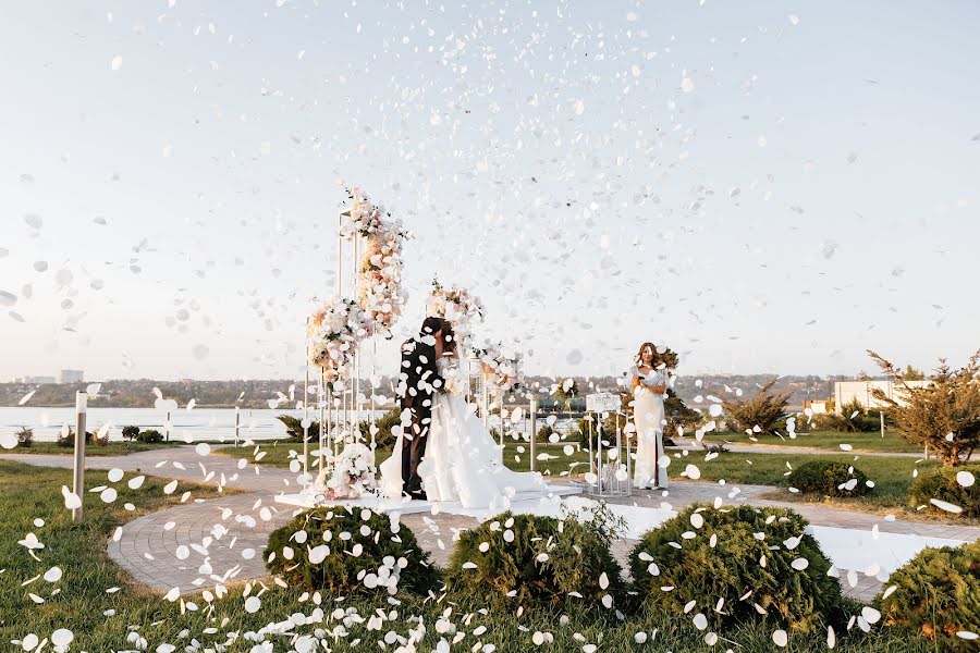 Fotógrafo de casamento Viktor Krutickiy (krutitsky). Foto de 8 de maio 2022