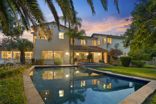Maison avec piscine 2