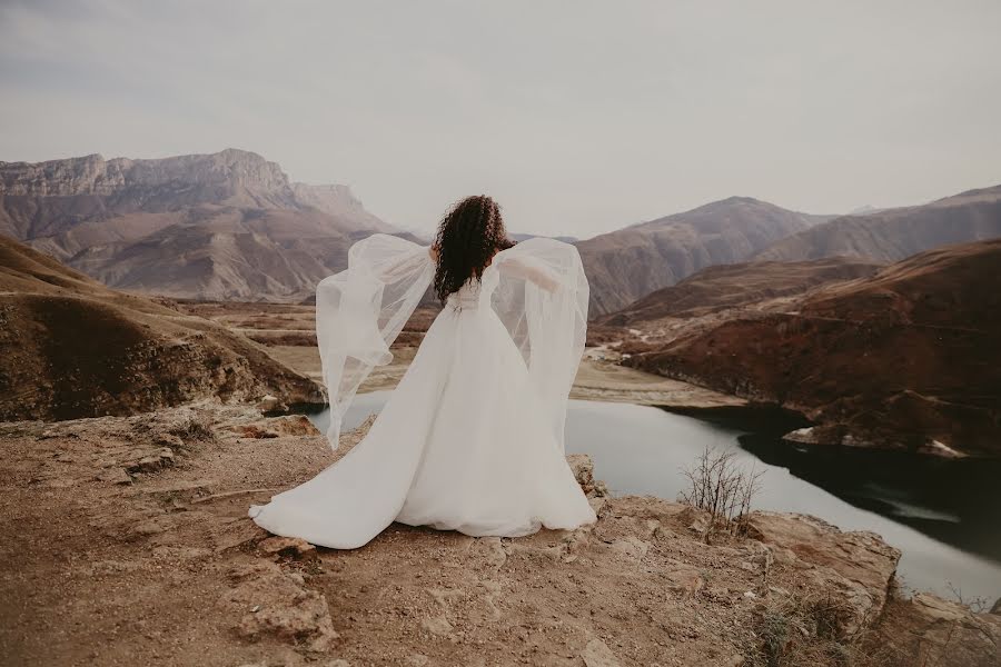 Fotógrafo de casamento Yulya Guseynova (guseinovaphoto). Foto de 16 de dezembro 2021