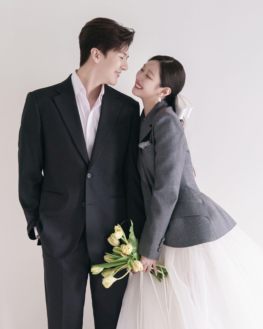 Third-Generation Idol Surprises Fans With Beautiful Engagement Photos ...
