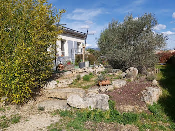 villa à Saint-Saturnin-lès-Apt (84)