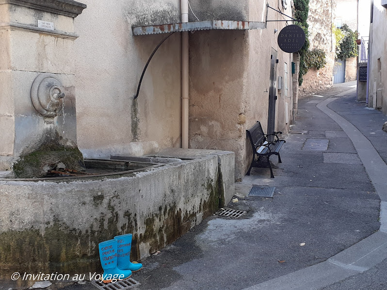 Lourmarin, fontaine