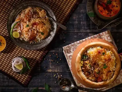 Chicken Boneless Dum Biryani [1/2 Kg] Serves 1-2