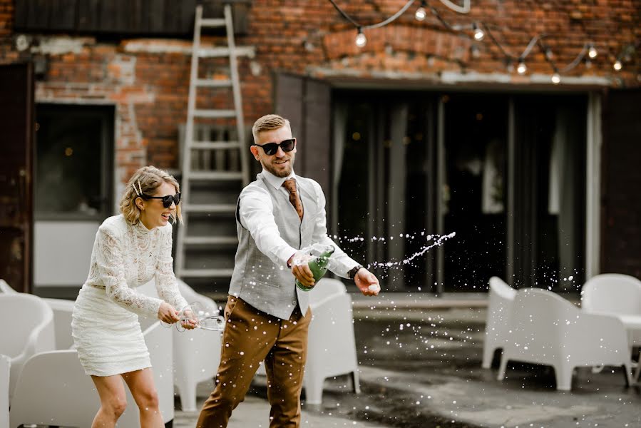 Photographe de mariage Zuzanna Osowska (zuzannaosowska). Photo du 1 mars 2023