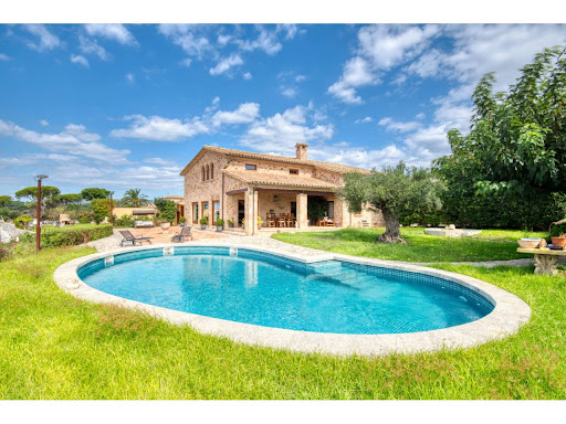 Maison avec piscine en bord de mer 1