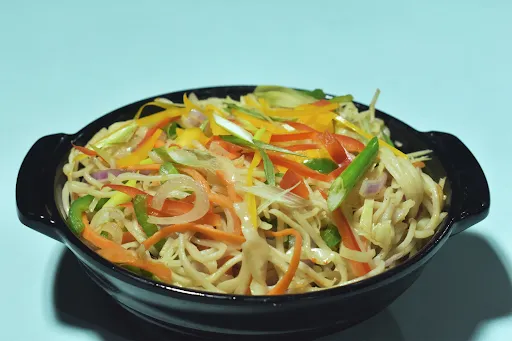 Veg Hakka Noodles