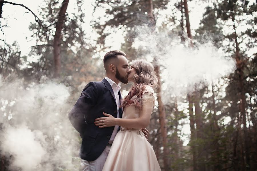 Wedding photographer Larisa Sarapkina (larisasarapkina). Photo of 17 October 2018