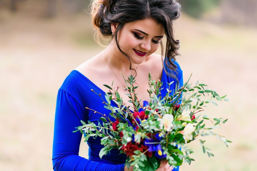 Photographe de mariage Alena Belousova (alain). Photo du 1 avril 2017