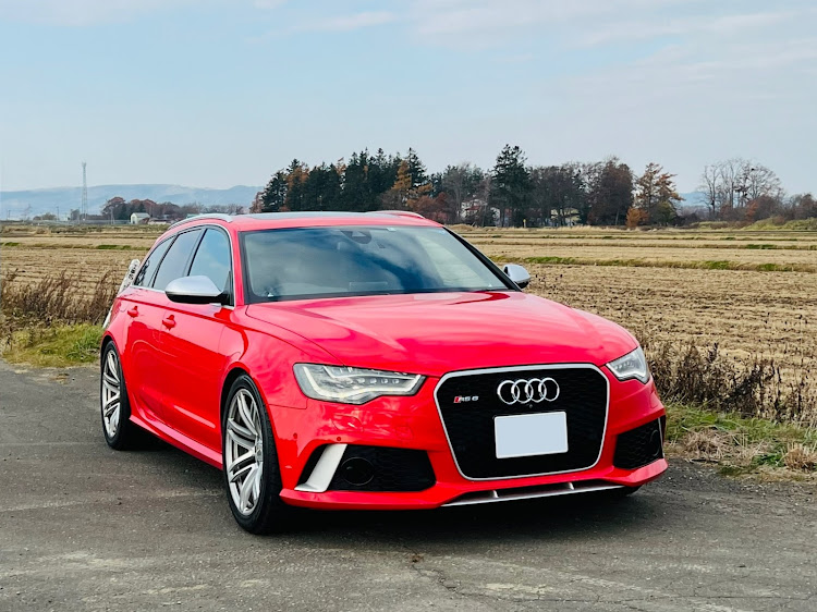 RS6 アバントのミサノレッドパールエフェクト・APR stage1・REMUS・AWE Tuningに関するカスタム事例の投稿画像2枚目