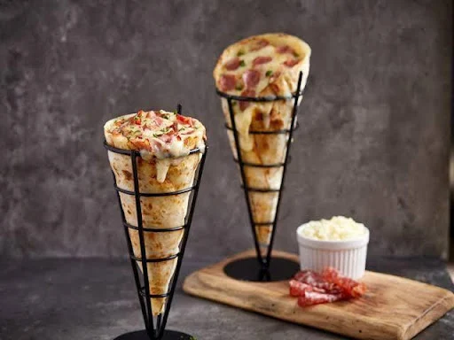 Cheesy Dip Cone Pizza