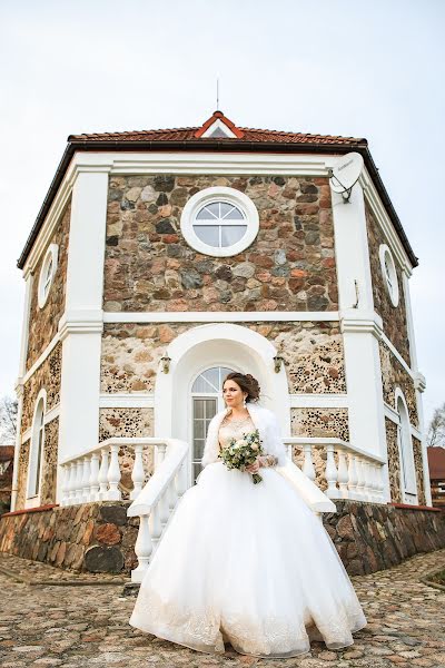 Wedding photographer Alena Rumyanceva (binary). Photo of 12 March 2019