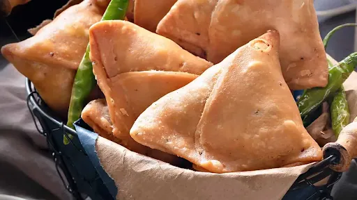 Molten Chocolate Samosa