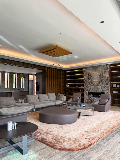 Villa avec piscine et jardin 4