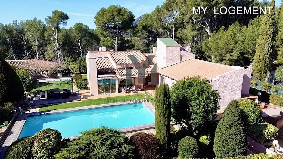 Vente villa 7 pièces 310 m² à Aubagne (13400), 979 000 €