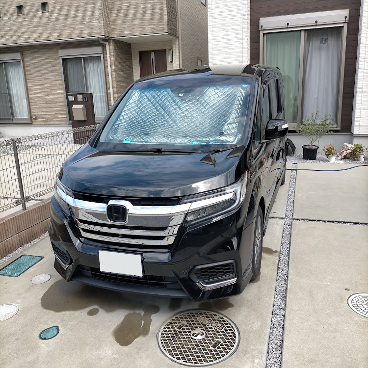 ステップワゴンスパーダのクリリンさんが投稿したカスタム事例の投稿画像2枚目