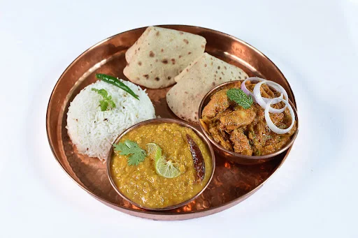 Kadhai Chicken + Dal Tadka Executive Thali