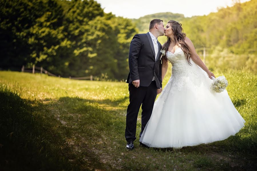 Huwelijksfotograaf Dániel Sziszik (sziszikzs). Foto van 20 juni 2019