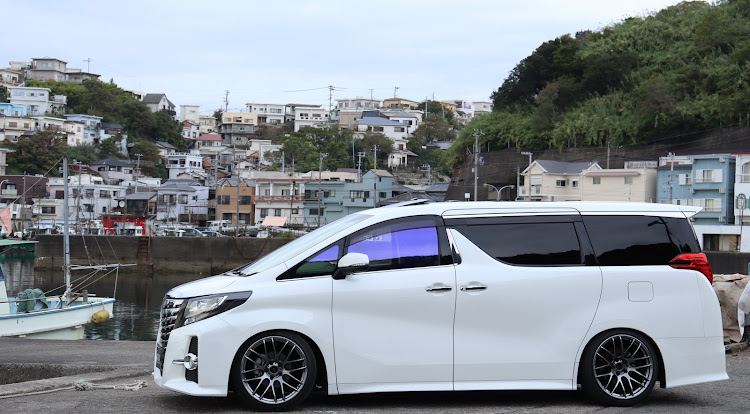 アルファードのイデアル車高調・ワークエモーションM8R・ピックアップに選ばれてみたい・カメ活ドライブ・カメ活徘徊に関するカスタム事例の投稿画像4枚目